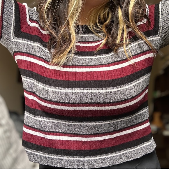 divided maroon gray black white striped lightweight cropped sweater top large - Picture 4 of 4